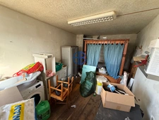 Maison à rénover avec beau potentiel ? Brézins
