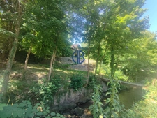 ANCIEN PIEGONNIER A VENDRE / VOIRON