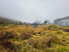 Terrain 1 200 m² viabilisé en zone d'activité