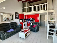 Spacieux 4 pièces avec parking et piscine - Secteur Richelieu