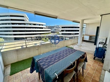 Spacieux T2 avec terrasse - Secteur Centre Port