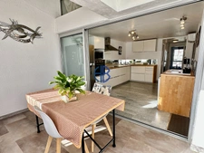 Spacieux duplex T6 avec parking - Secteur Centre Port