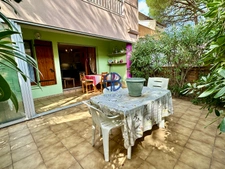 T2 rez-de-jardin piscine et parking - Secteur Pinède