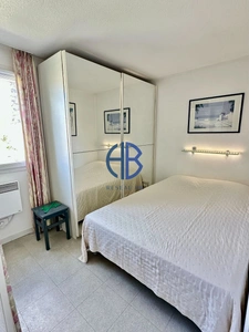 Pavillon T3 avec parking et piscine - Secteur Rochelongue