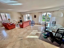 Propriété 350 m2 à DOLOMIEU