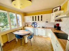 Propriété 350 m2 à DOLOMIEU