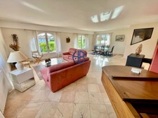 Propriété 350 m2 à DOLOMIEU