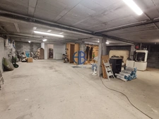 grande maison avec belle vue, piscine, sous-sol