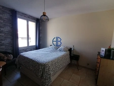 Appartement de 210 m2 état impeccapble