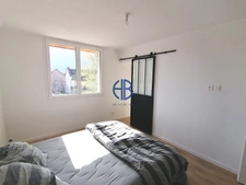 Maison entièrement rénovée 120 m2 + grange 67 m2 au sol+ terrain de 774m2