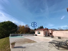 grande maison avec belle vue, piscine, sous-sol