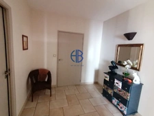 Appartement de 210 m2 état impeccapble