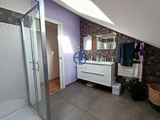 grande maison avec belle vue, piscine, sous-sol