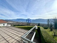 Maison Vinay 7 pièce(s) 147 m2 (180 M2 surface au sol)