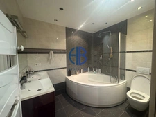 Maison Sillans 9 pièce(s) 210 m2
