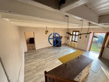 Maison Bevenais  105 m2