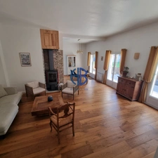 À VENDRE - ROCHETOIRIN - Élégante maison familiale de 159 m² sur parcelle de 1 200 m² paysagée