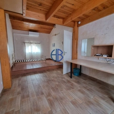 Maison T6 ROCHETOIRIN avec SPA, véranda lumineuse et cuisine d'été - 120m2 sur 1255m2 de terrain clos