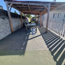 NOUVEAUTE ! Maison T5 de plain-pied - 85 m² habitables - Garage, cave et jardin clos de 520 m² - Centre-ville de La Tour-du-Pin