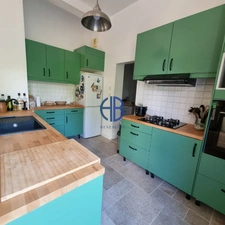À VENDRE - ROCHETOIRIN - Élégante maison familiale de 159 m² sur parcelle de 1 200 m² paysagée