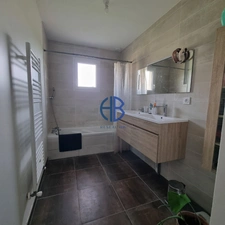 EXCLUSIVITÉ - Plain-pied moderne de 2020   96 m²   Terrain 2 618 m²   Fond d'impasse  Saint-Jean-de-Soudain (38110)