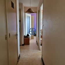 IMMEUBLE A USAGE MIXTE  - CENTRE-VILLE DE LA TOUR-DU-PIN  - BELLE OPPORTUNITE