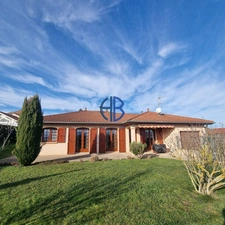 ROCHETOIRIN NOUVEAUTE ! Maison T4 de plain-pied avec jardin arboré et vue montagnes