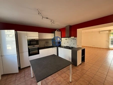VOIRON Appartement duplex  T4,  proche autoroute et gare