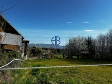 Ferme -- Maison + dépendences sur 4500m2 de terrain