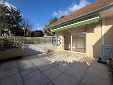 VOIRON Appartement duplex  T4,  proche autoroute et gare