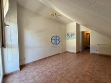 VOIRON Appartement duplex  T4,  proche autoroute et gare