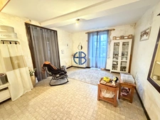 Maison de caractère d'environ 180 m² habitables, en pisé