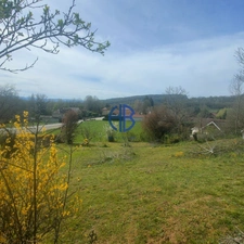 Terrain Murs Et Gelignieux  931 m2