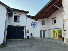 Maison en pierre avec dépendance et piscine