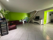 Maison en pierre avec dépendance et piscine