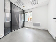 Centre ville de Voiron, murs commerciaux à vendre (sans fond...