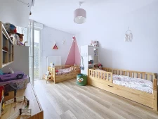 Appartement T4 à l’esprit maison, au calme, avec 2 extérieur...