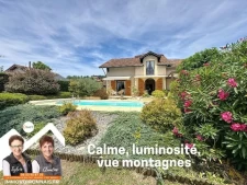 Belle demeure avec piscine, vue Vercors, au calme absolu sur...