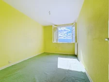 A 6 points du DPE D, T3 à rénover, belle surface, vue magnif...