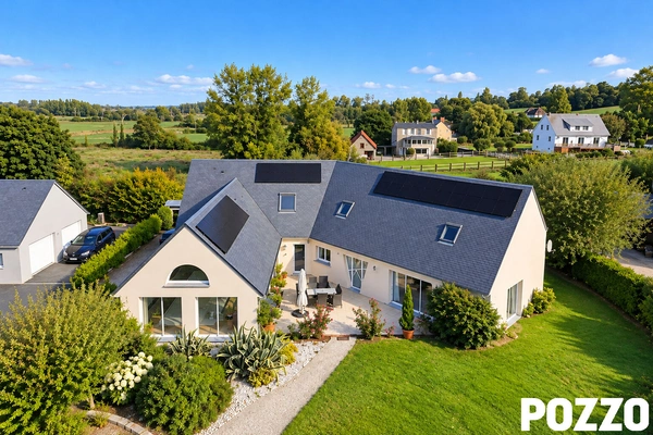 Maison 255 m² · à Bréville-sur-Mer · 255 m² · 730 000 €