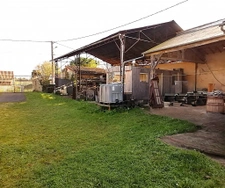 ANCIEN CORPS DE FERME EN PIERRE A RENOVER