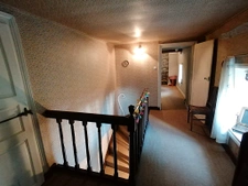 ANCIENNE MAISON DE MAITRE AVEC APPARTEMENTS ET DEPENDANCES E