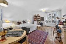 PARIS 17 - RUE DU DOBROPOL 1