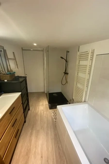 MAISON 3 CHAMBRES AVEC GARAGE ET JARDIN