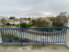 APPARTEMENT T2 SPACIEUX ET LUMINEUX ENITEREMENT RENOVE