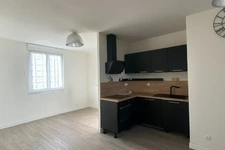 MAISON 3 CHAMBRES AVEC GARAGE ET JARDIN