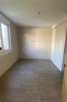 MAISON 3 CHAMBRES AVEC GARAGE ET JARDIN