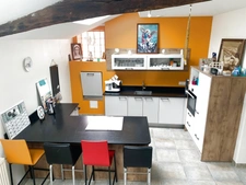 Maison rénovée 89 M2 en Village et terrain de 352 M2