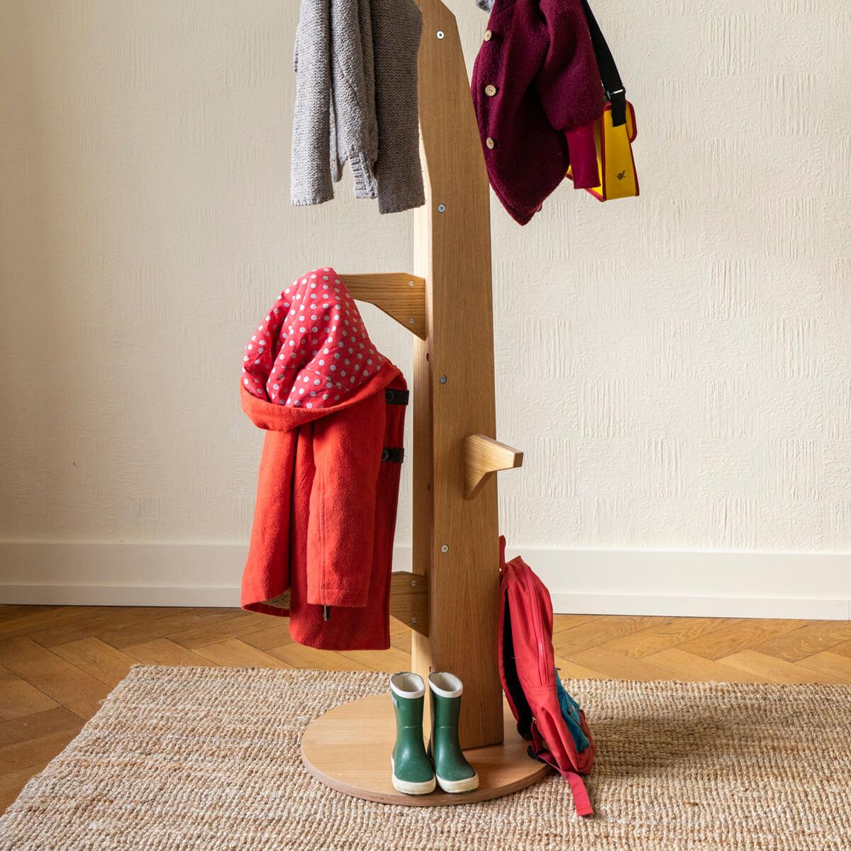 Arbre porte manteau KASVA Multiplex placage chêne huilé