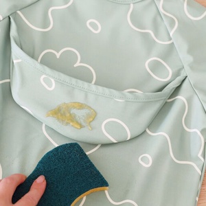 Bavoir manches longues evolutive 2 in 1 Beaba Sage green